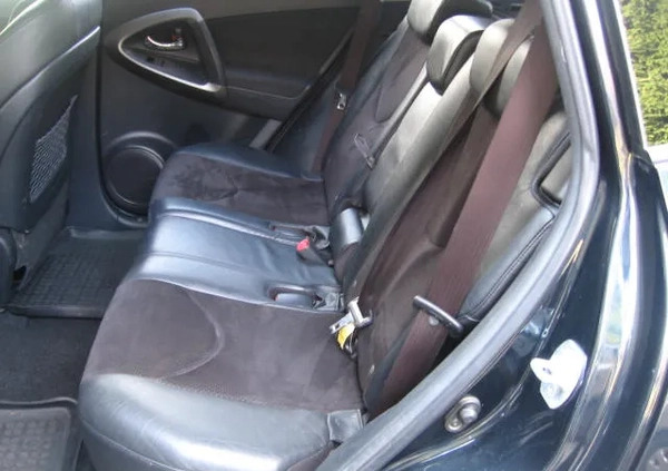 Toyota RAV4 cena 53500 przebieg: 178150, rok produkcji 2011 z Rybnik małe 497